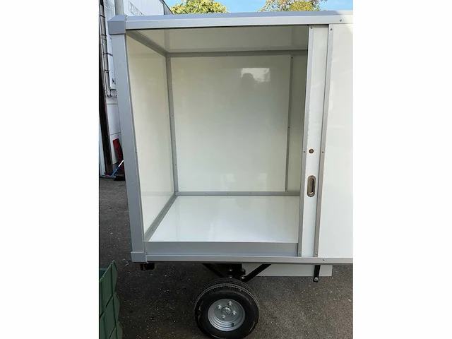 Elektrische cargo bakfiets,werking onbekend accu’s niet opgeladen,geen boorddocumenten. - afbeelding 5 van  10