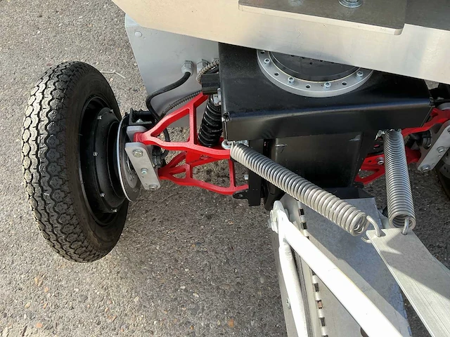 Elektrische cargo bakfiets,werking onbekend accu’s niet opgeladen,geen boorddocumenten. - afbeelding 6 van  10