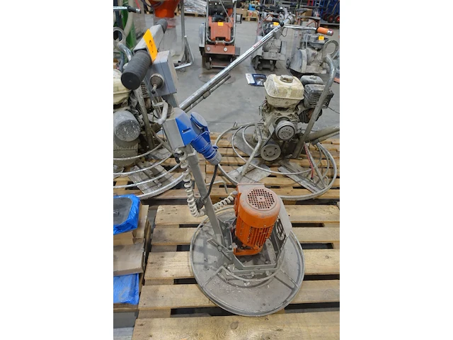 Elektrische chape-zaciermachine putzmeister - afbeelding 2 van  7