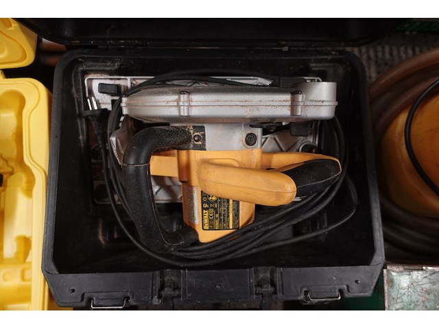 Elektrische cirkelzaagmachine + accu schroefmachine - afbeelding 4 van  8