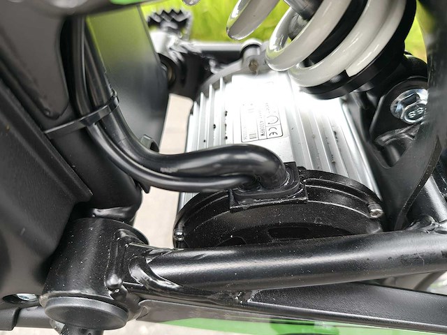 Elektrische crosser ultra 1800w groen - afbeelding 2 van  7