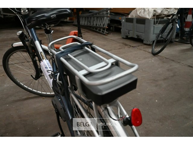 Elektrische damesfiets batavus - afbeelding 3 van  5