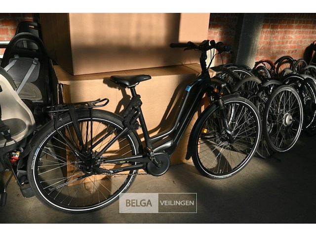 Elektrische damesfiets bergamont - afbeelding 1 van  4