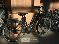 Elektrische damesfiets bergamont - afbeelding 1 van  4