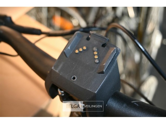 Elektrische damesfiets bergamont - afbeelding 4 van  4