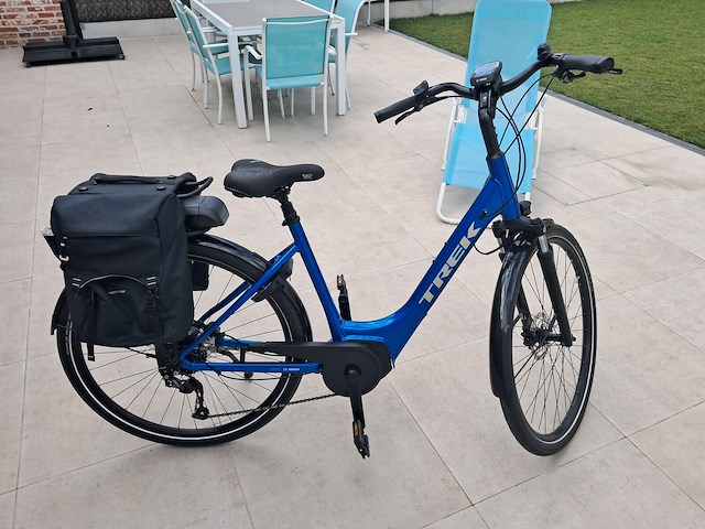 Elektrische damesfiets trek perfecte staat 720 km bosch performece motor 85 nm en 500 wh nog garantie - afbeelding 1 van  12