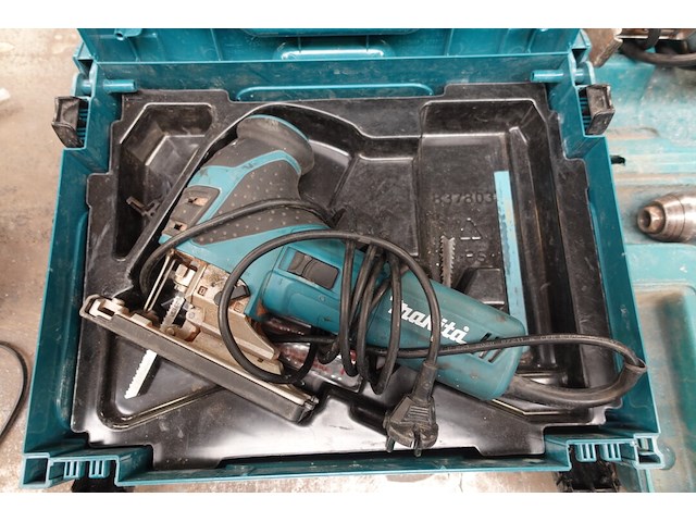 Elektrische decoupeerzaag makita - afbeelding 1 van  3
