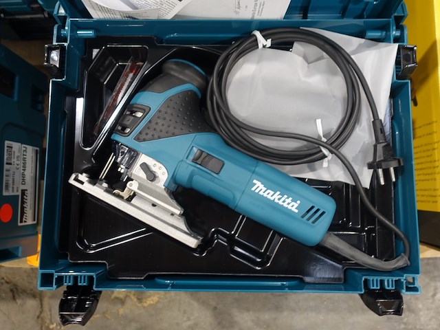Elektrische decoupeerzaagmachine makita - afbeelding 1 van  2