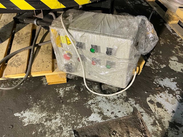 Elektrische draaitafel - afbeelding 3 van  3