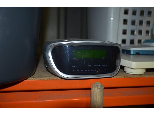 Elektrische dweil black&decker , wekker, weegschaal, wasmand, partij kommen, schalen en potjes - afbeelding 5 van  15