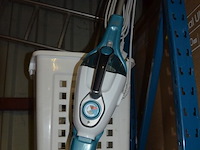 Elektrische dweil black&decker , wekker, weegschaal, wasmand, partij kommen, schalen en potjes - afbeelding 15 van  15