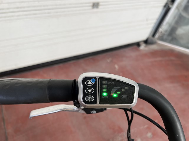 Elektrische fiets mifa - afbeelding 3 van  4