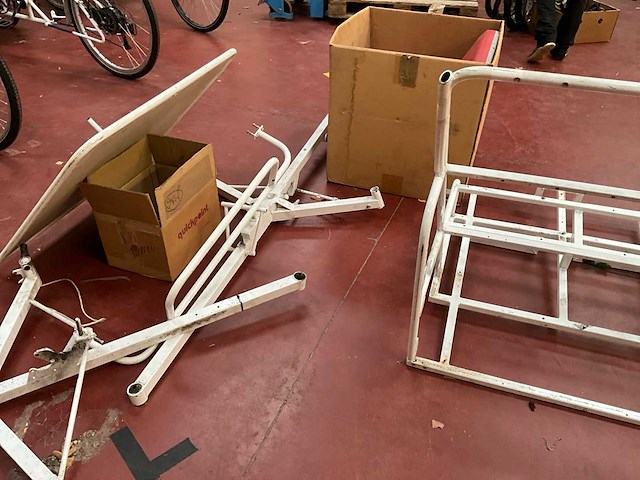 Elektrische fiets + reserve onderdelen - afbeelding 17 van  19