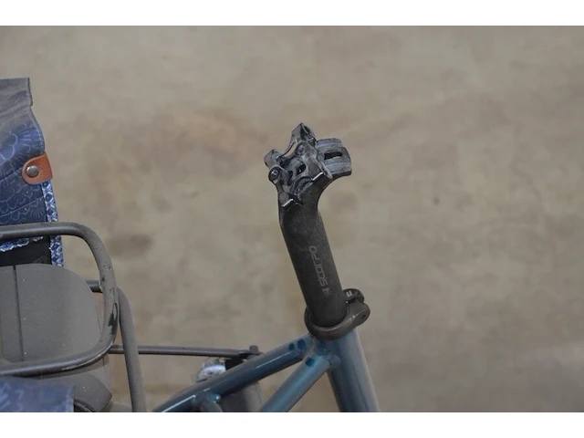 Elektrische fiets stevens maat 52 zonder zadel (met sleutel en batterij) (niet getest) - afbeelding 7 van  22