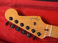 Elektrische gitaar fender, met toebehoren, serienummer us22064269, werking niet gekend - afbeelding 4 van  6