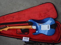 Elektrische gitaar fender, met toebehoren, serienummer us22064269, werking niet gekend - afbeelding 6 van  6
