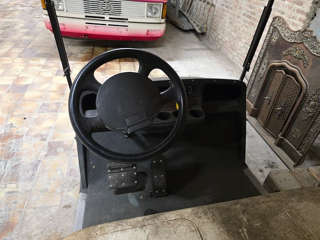 Elektrische golfkar e-z-go txt - afbeelding 24 van  25