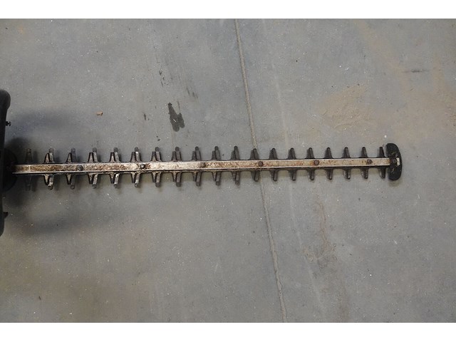 Elektrische haagschaar makita - afbeelding 4 van  5