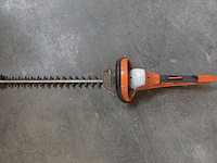 Elektrische haagschaar stihl + rugsproeier - afbeelding 6 van  7