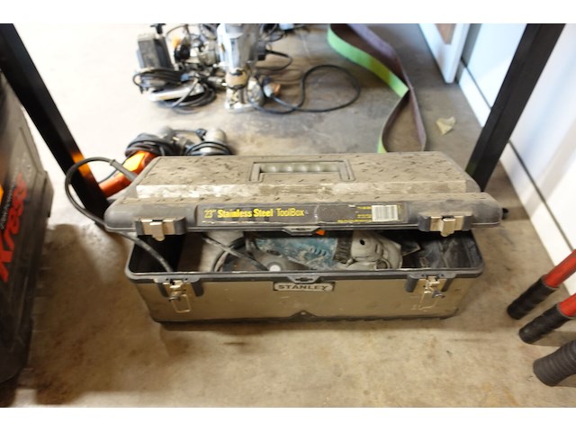 Elektrische haakse slijper makita - afbeelding 3 van  3
