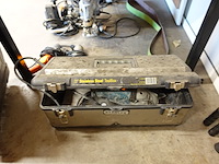 Elektrische haakse slijper makita - afbeelding 3 van  3