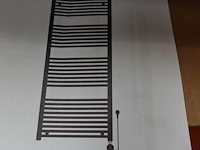 Elektrische handdoekradiator - afbeelding 2 van  3