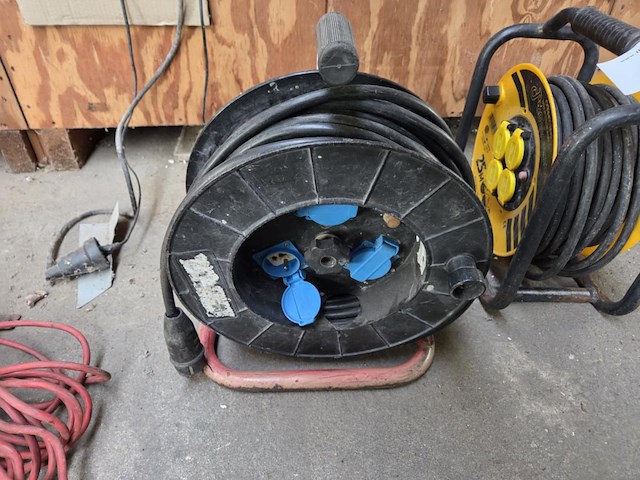 Elektrische haspel - afbeelding 1 van  3