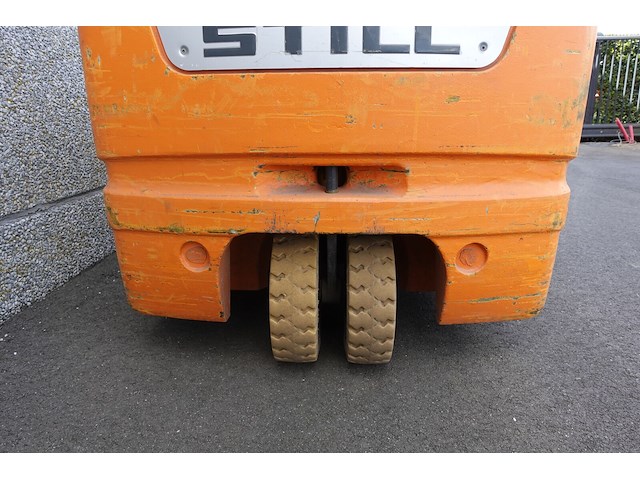 Elektrische heftruck still - afbeelding 7 van  19