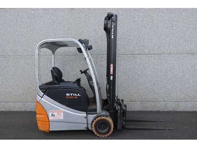 Elektrische heftruck still - afbeelding 14 van  19