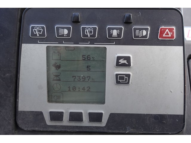 Elektrische heftruck still - afbeelding 16 van  19