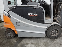 Elektrische heftruck still - afbeelding 9 van  31