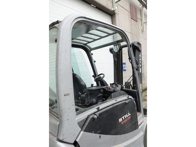 Elektrische heftruck still - afbeelding 11 van  31