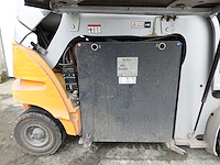 Elektrische heftruck still - afbeelding 14 van  31