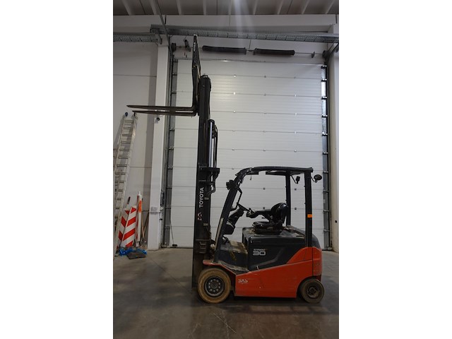 Elektrische heftruck toyota - afbeelding 2 van  15
