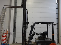 Elektrische heftruck toyota - afbeelding 2 van  15