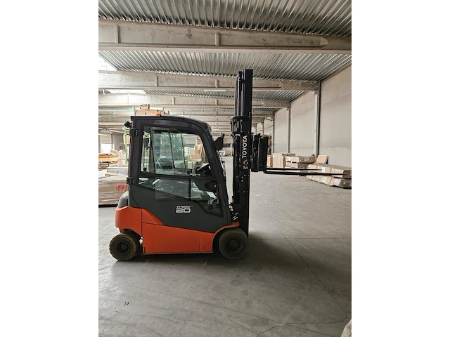 Elektrische heftruck toyota - afbeelding 12 van  20