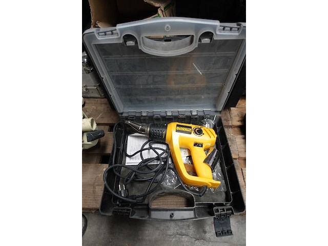 Elektrische heteluchtpistool dewalt - afbeelding 1 van  4