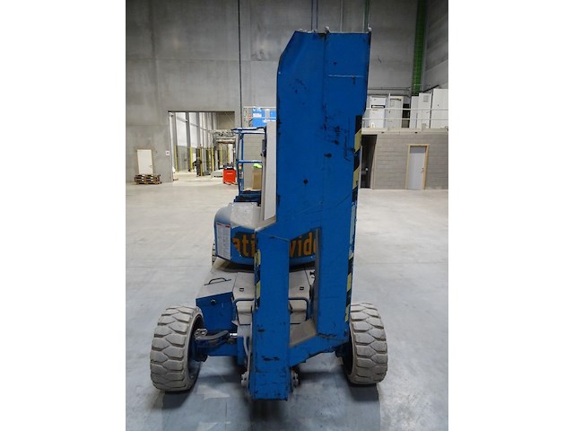 Elektrische hoogtewerker upright - afbeelding 10 van  12