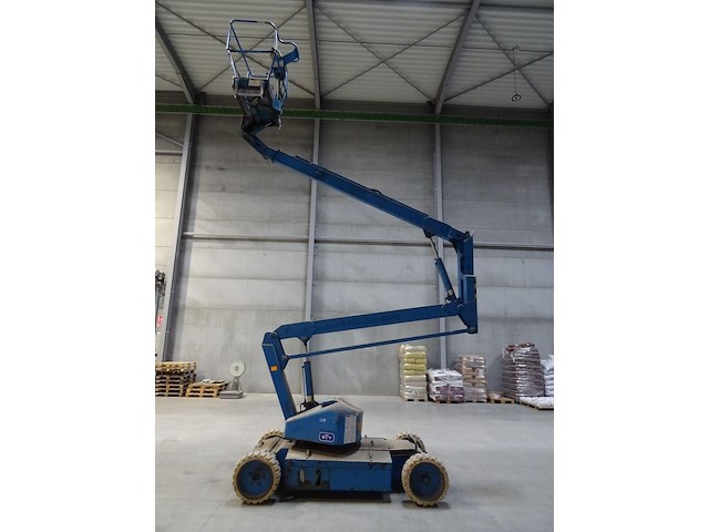 Elektrische hoogtewerker upright - afbeelding 11 van  12