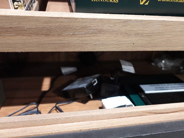 Elektrische humidor kast - afbeelding 4 van  5