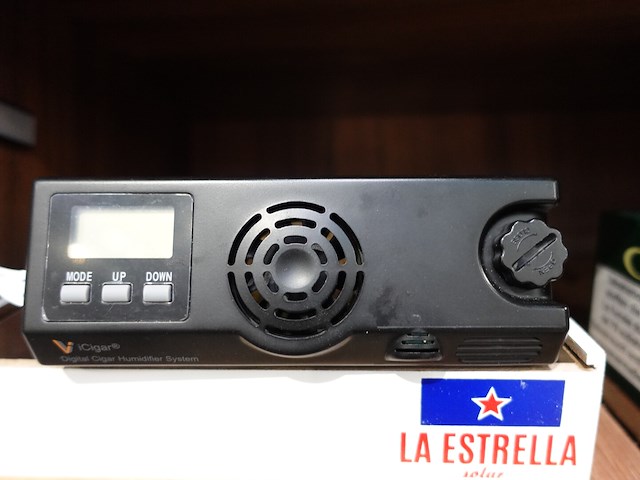 Elektrische humidor kast - afbeelding 3 van  5