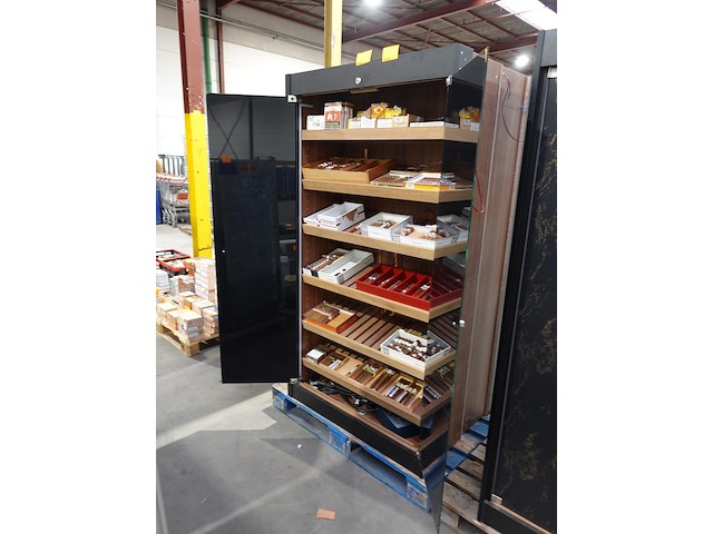 Elektrische humidor kast - afbeelding 2 van  3