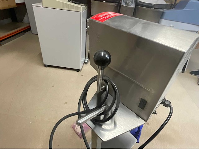 Elektrische industriële blikopener - afbeelding 5 van  7