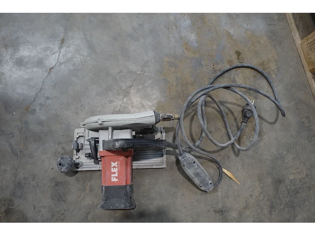 Elektrische invalzaagmachine flex - afbeelding 2 van  7