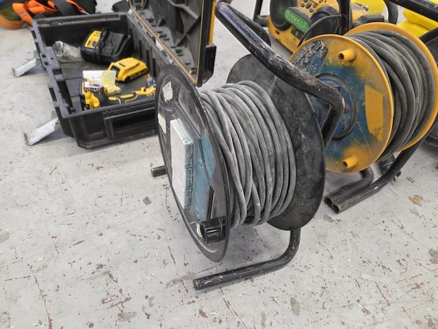 Elektrische kabelhaspel - afbeelding 2 van  2