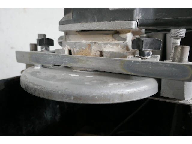 Elektrische kantenfrees rupes - afbeelding 4 van  5