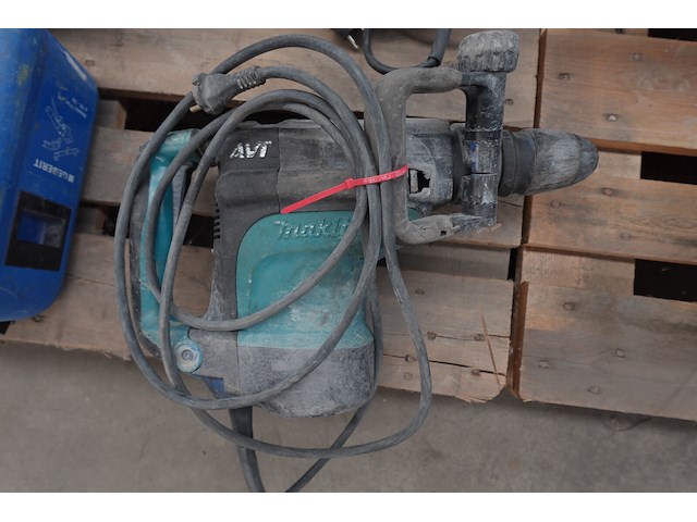 Elektrische klopboormachine makita - afbeelding 2 van  3