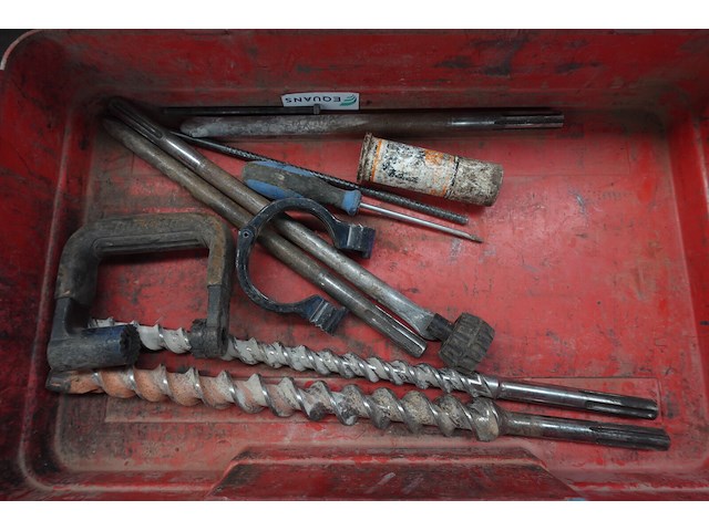 Elektrische klopboormachine makita - afbeelding 3 van  4