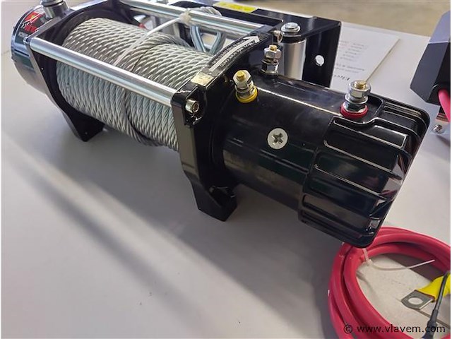 Elektrische lier 12 volt 5800kg - afbeelding 10 van  15