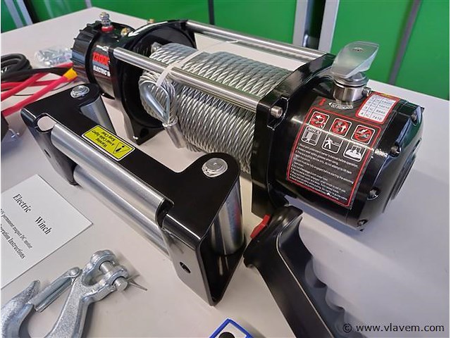 Elektrische lier 12 volt 5800kg - afbeelding 13 van  15